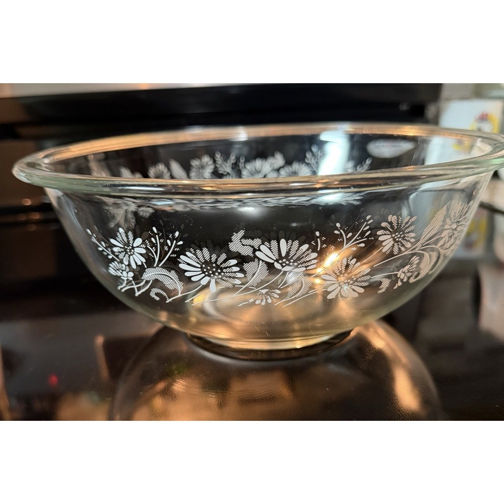 Vintage Pyrex Clear Glass Mixing Bowl #325 2.5 L White Lace Colonial Mist